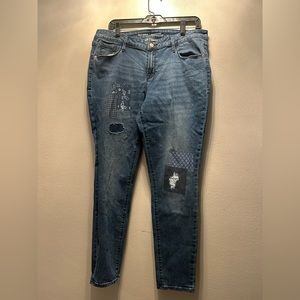 Old Navy Jeans Skinny The Rockstar Size 14 with patches (ON7)